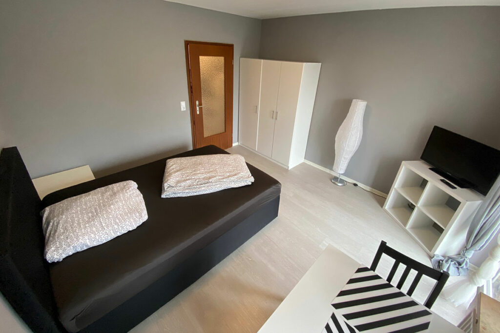 City_Apartment_Karlsruhe_Waldstadt_Neureut_1-Zimmer-Comfort-Apartment-mit-Balkon_26qm_4602